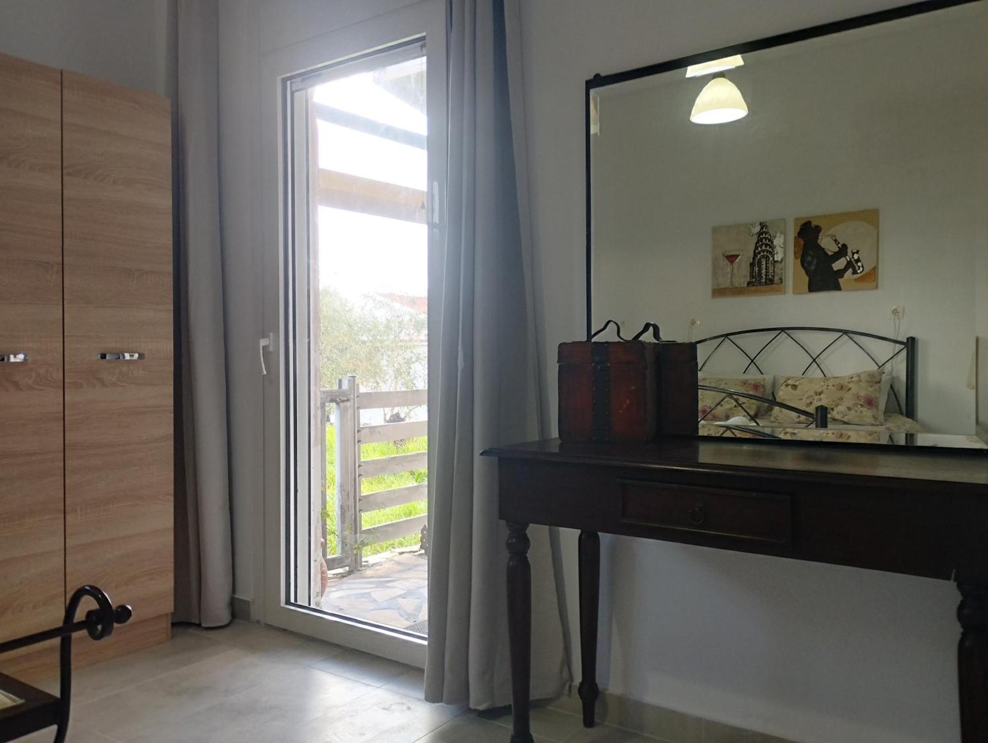 Spiti Lou Apartment Notos Exterior photo